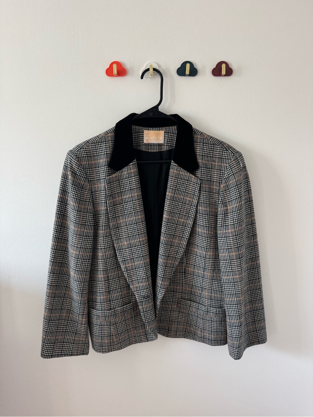 Pendleton Black and Cream Houndstooth Wool Blazer